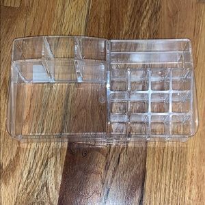 Makeup organizer